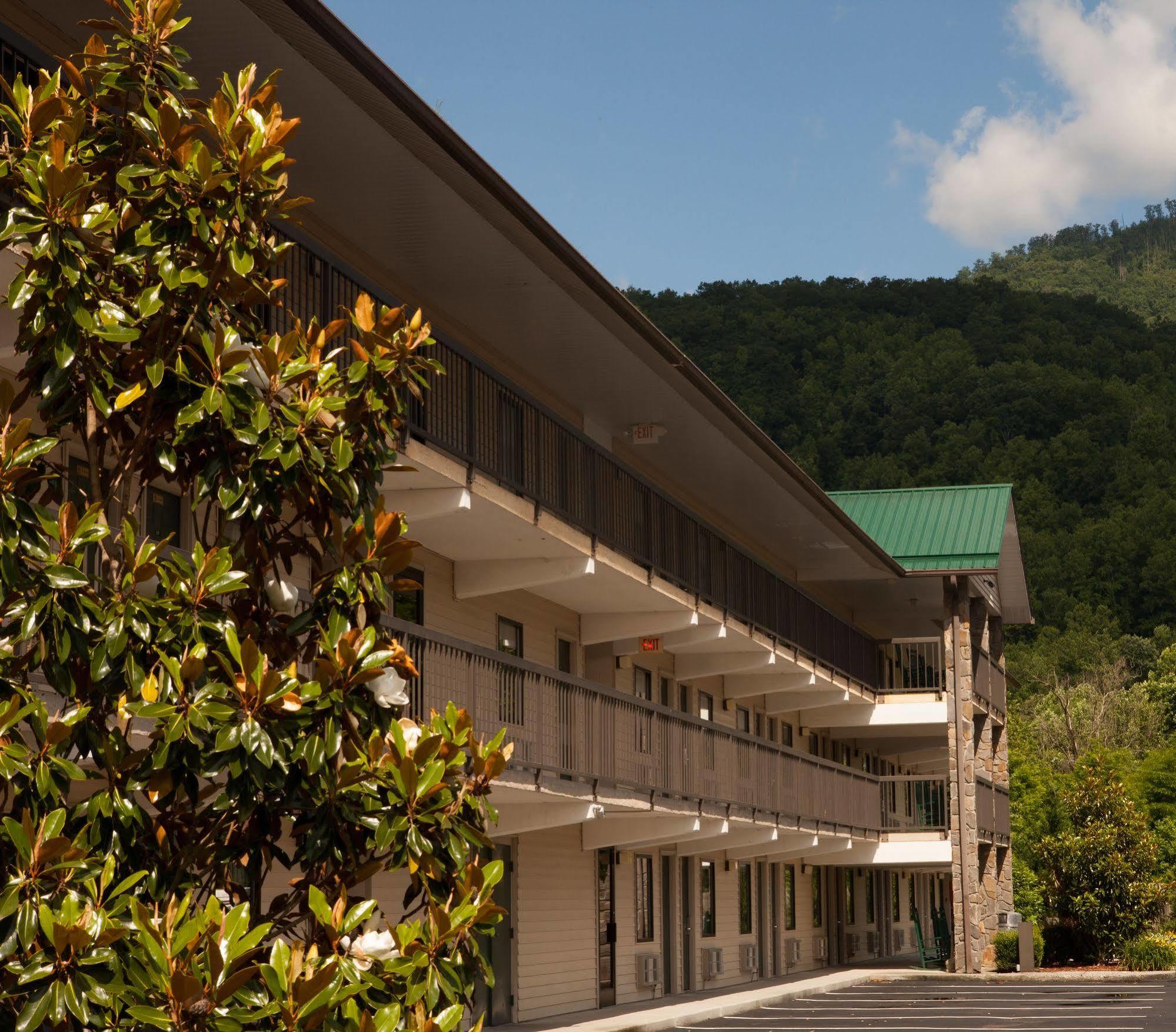 Cherokee Lodge Exterior photo